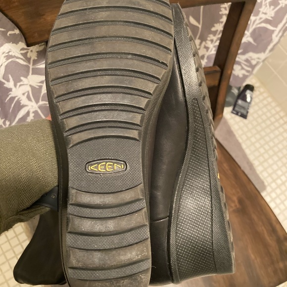 Keen Wedge MidCalf Winter Boot Black Leather size 10 like new - Picture 6 of 7